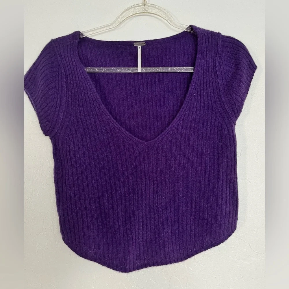 Cashmere Free People Purple Top, NWOT Small​​​​​​​​ - Picture 3 of 4